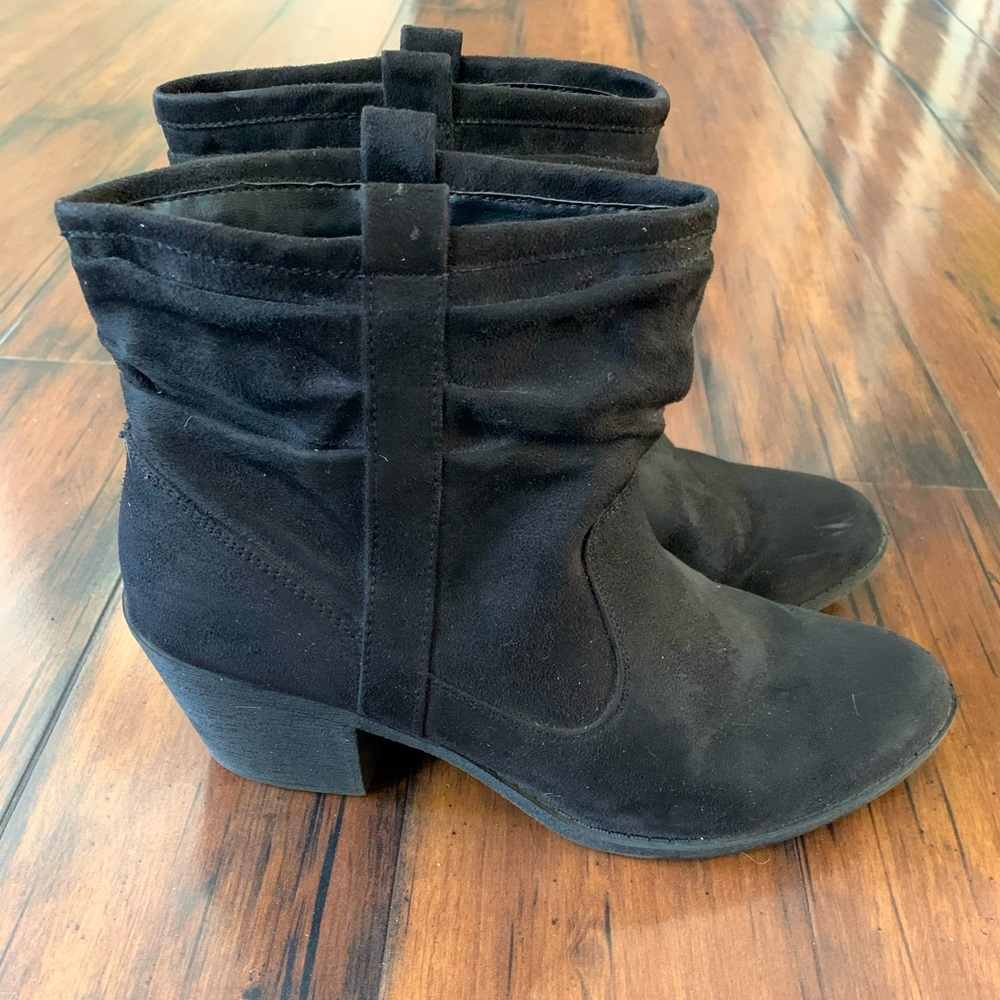 Arizona AC Garber ankle boots. Great condition!